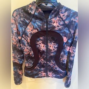 Lululemon zip jacket: no flaws. Size 8.